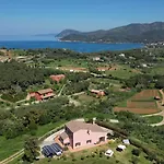 Casalina Bed and Breakfast 4*
